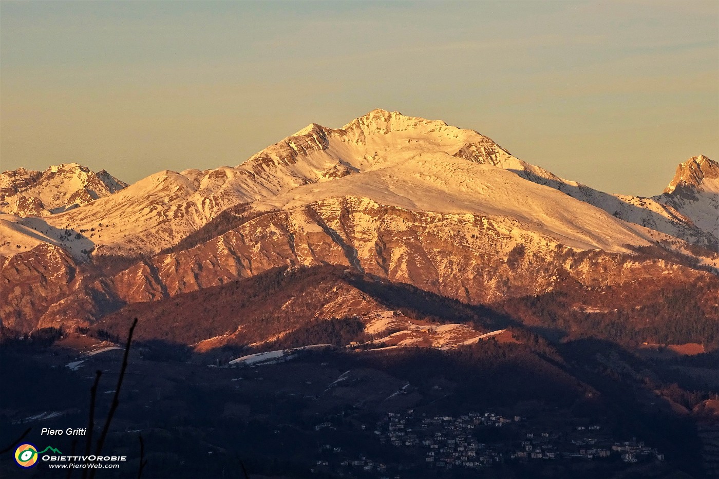 89 Zoom sul Monte Menna (2300 m).JPG